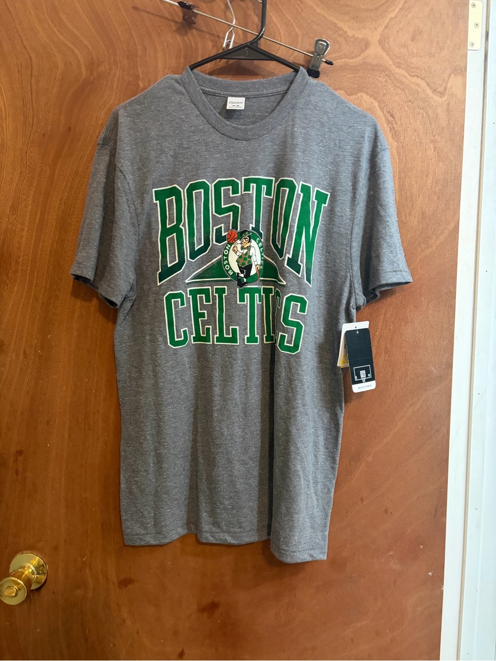 Boston Celtics Grey Short-Sleeve Graphic Tee - Men's size M MWT